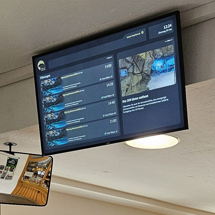 Monitor im Eingangsbereich